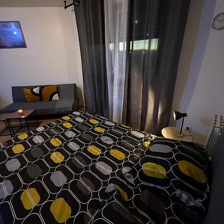 Appartements Sully Mantes-la-Jolie Buitenkant foto
