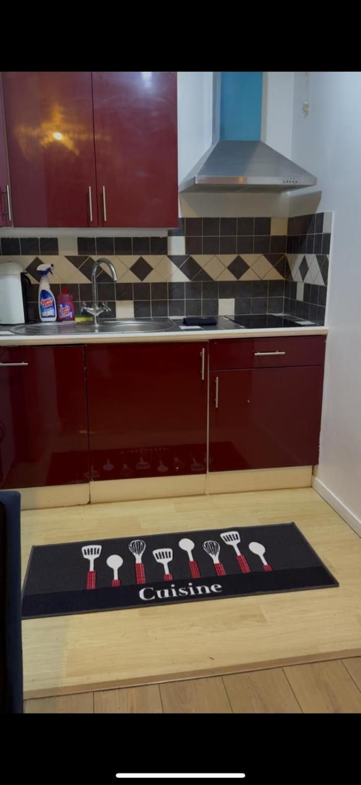 Appartements Sully Mantes-la-Jolie Buitenkant foto