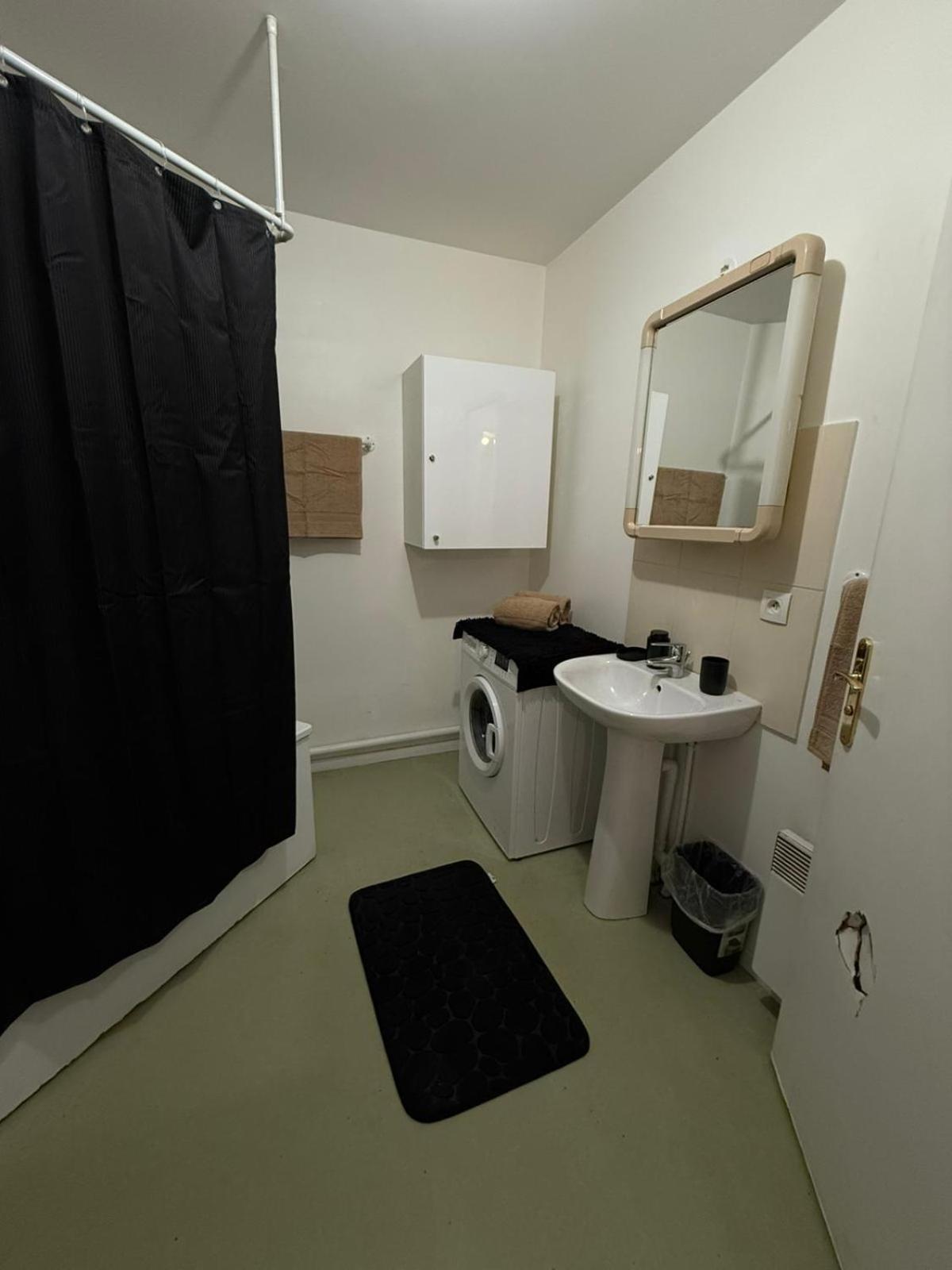 Appartements Sully Mantes-la-Jolie Buitenkant foto